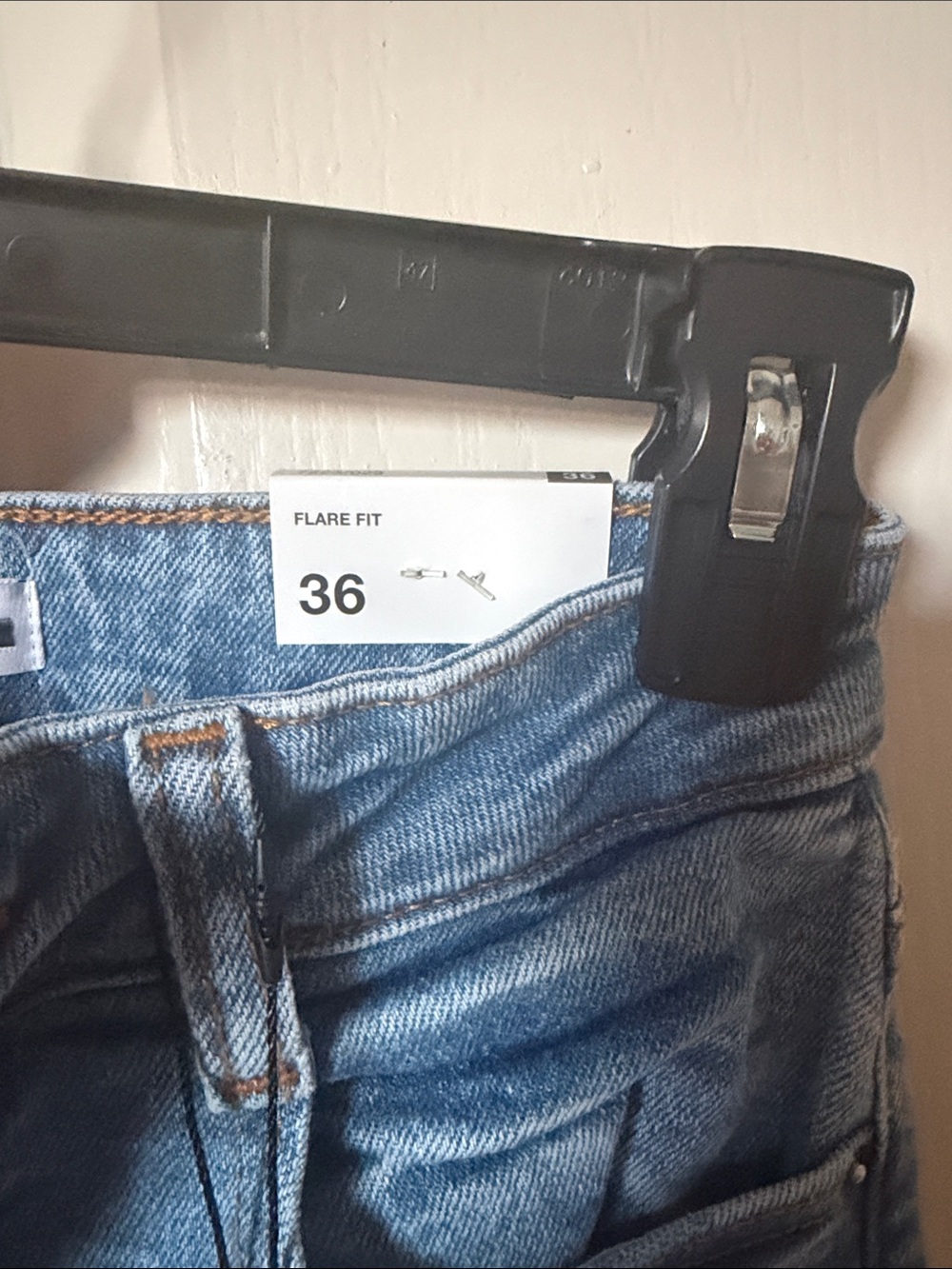Zara Light Blue Wide-Leg Flare Jeans - Picture 4 of 6